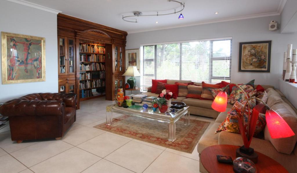 The Nantucket — Hotel in Hermanus