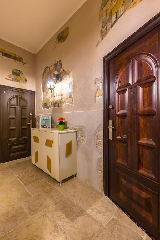 Gelso Complex Studios and Flat by Napoliapartments, Neapol