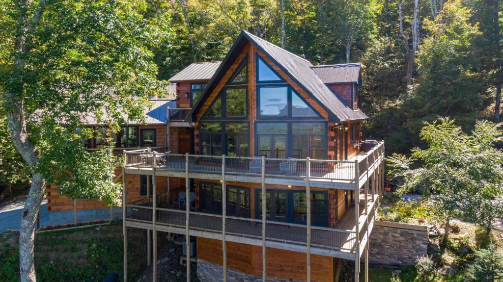 Rested Traveler, Blowing Rock