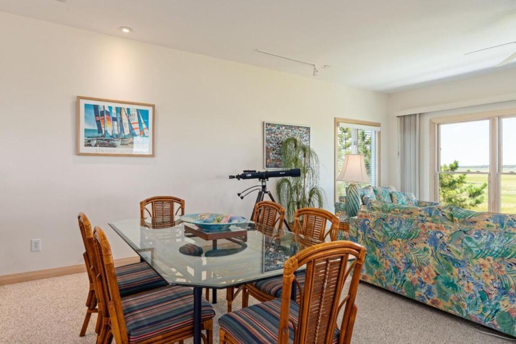 Prime Time, Caswell Beach