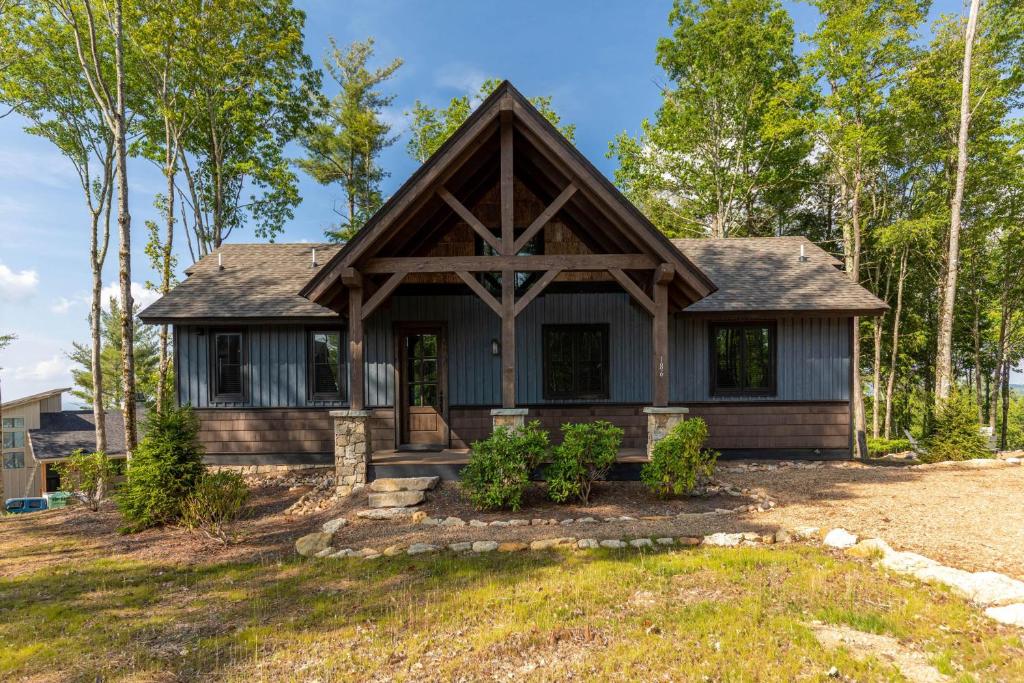 Sip Sip Hooray at Eagles Nest, Elk Park