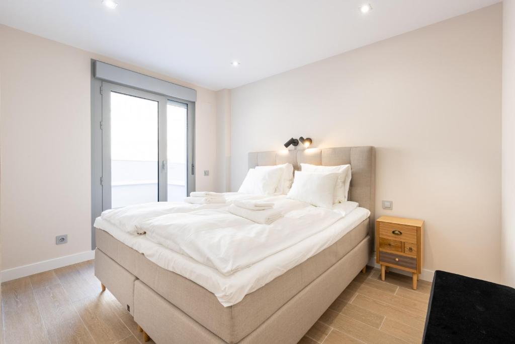 Blossom - Modern 2 bedroom apartment within walking distance to Benalmadena Pueblo - 2