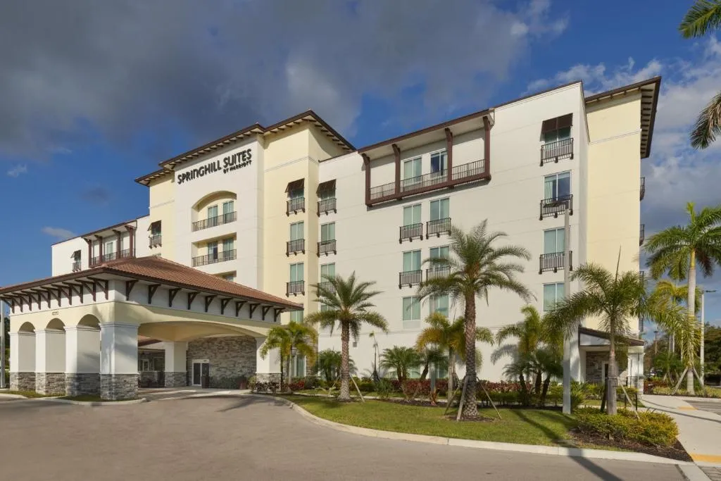SpringHill Suites by Marriott Fort Myers Estero，位于埃斯特罗的酒店