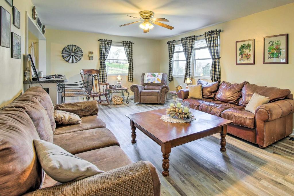 Farmhouse Close to Norris Lake and ATV Trails!