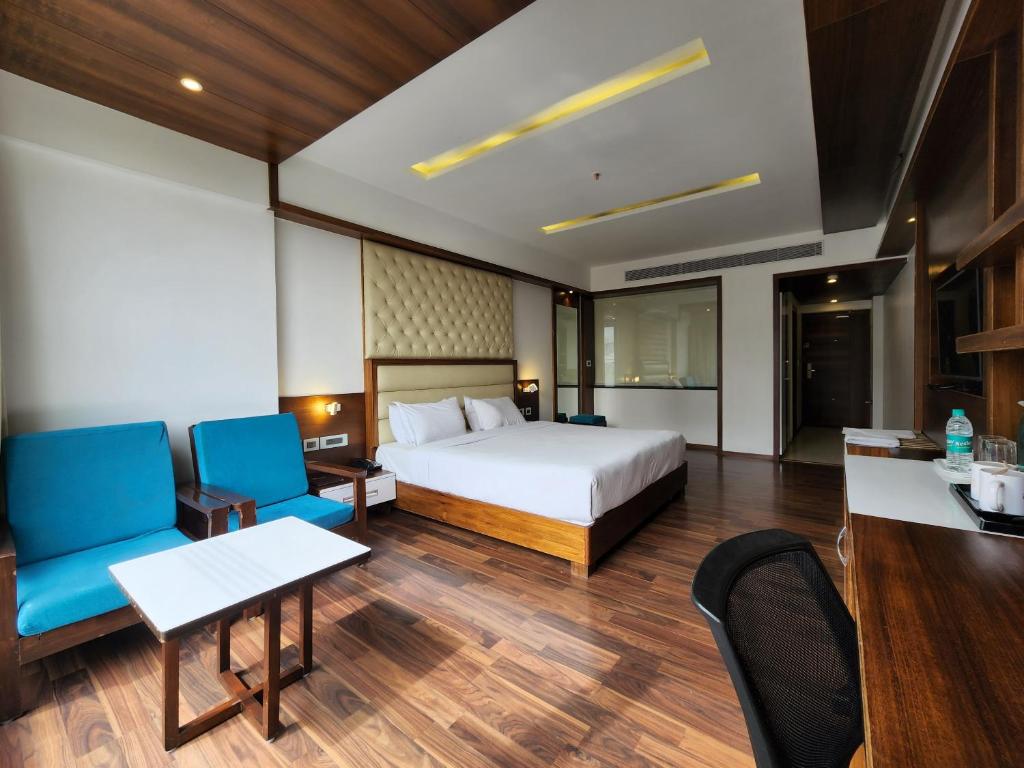 Hotel Preethi International photo