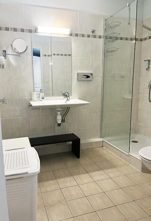 Appartement 301 avec deux chambres - LES SUITES DE ROBINSON - Résidence avec piscine en bord de Siagne, à Mandelieu-La-Napoule - 2