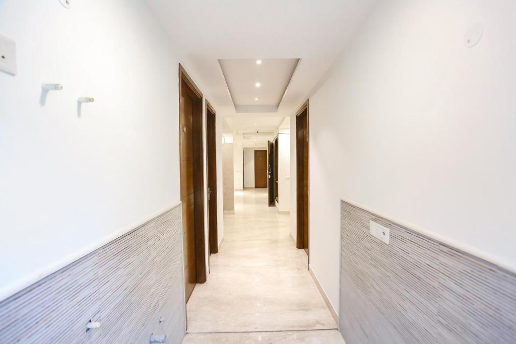OYO Townhouse 1087 Aerosky Deluxe photo