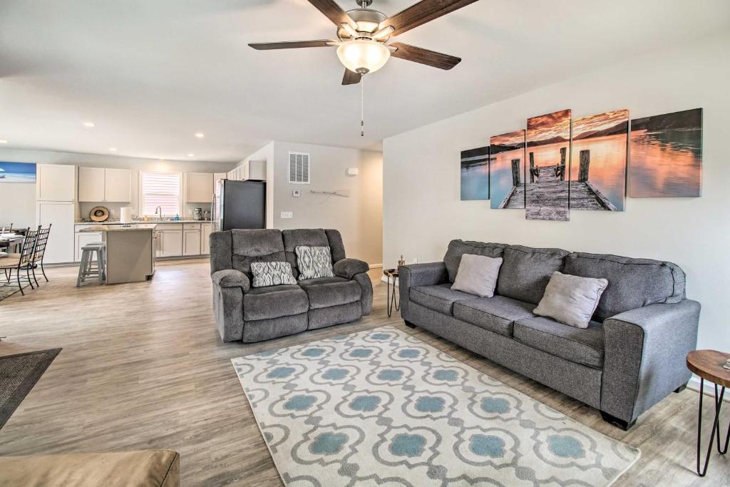 Chic Cottage with Private Yard Steps to Beach! in Colonial Beach