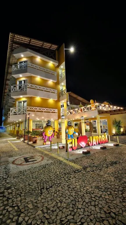 贾托巴海滩酒店，位于阿拉卡茹的酒店