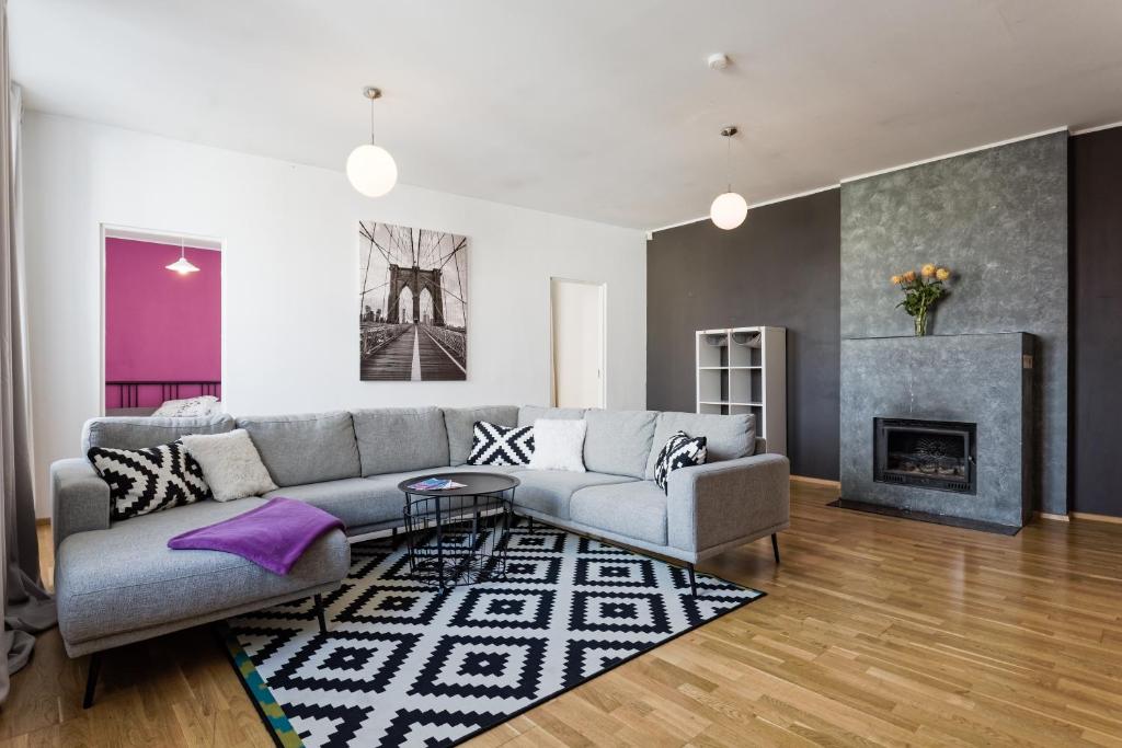 Old Town - Viru Apartment, Tallinn