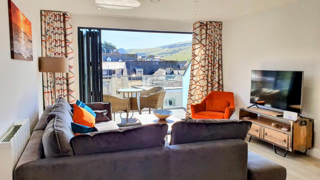11 Putsborough - Luxury Apartment at Byron Woolacombe, only 4 minute walk to Woolacombe Beach!, Woolacombe
