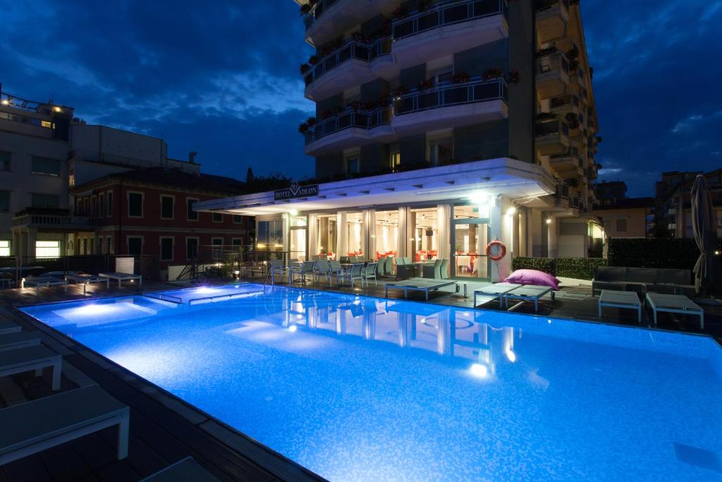 Hotel Adlon — Swimming pool in Jesolo, Veneto