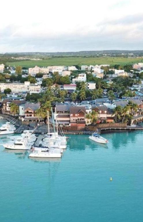 Sunset Boulevard, Grand Baie, Grand Baie