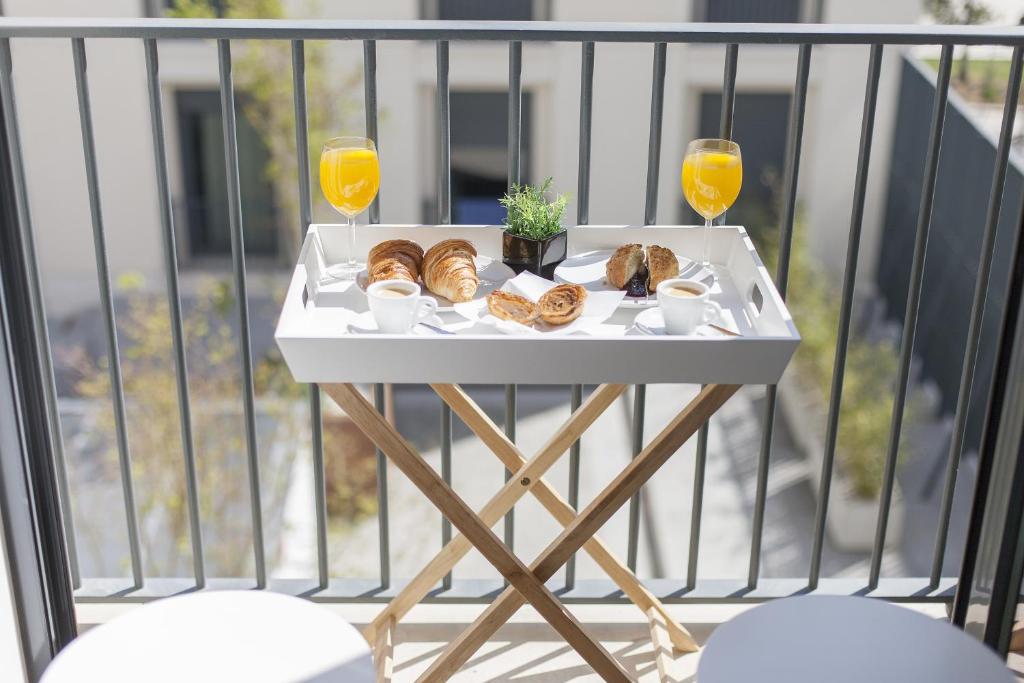 Bairrus Lisbon Apartments - Mello photo