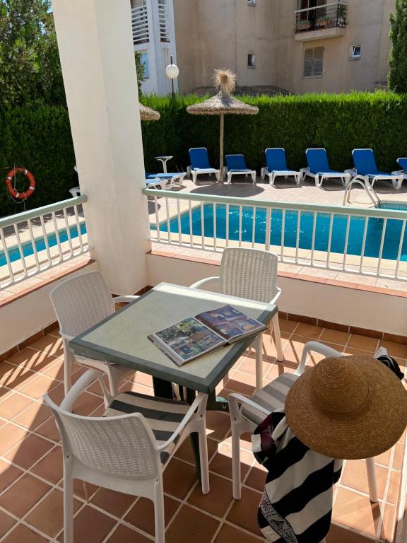 Villa Alexia Apartments Isla Direct Pool Access 1B 9min to Sea 5 Min to Town AT1833 - 2