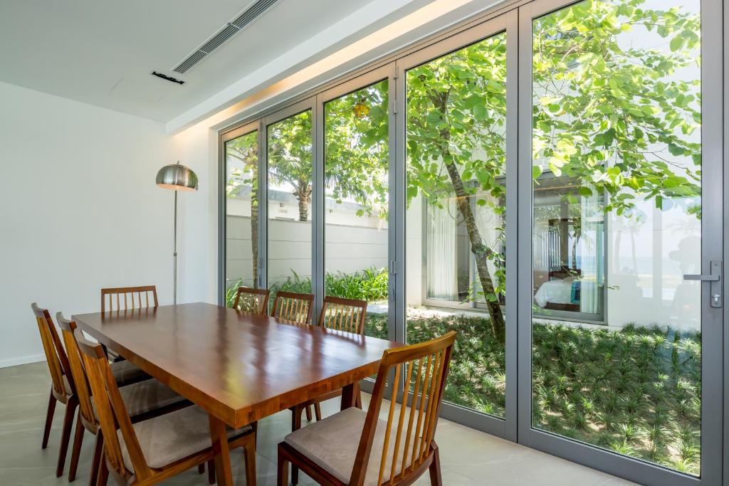 Luxury Villa 5* &#8211; Ocean Front &#8211; IDCWH