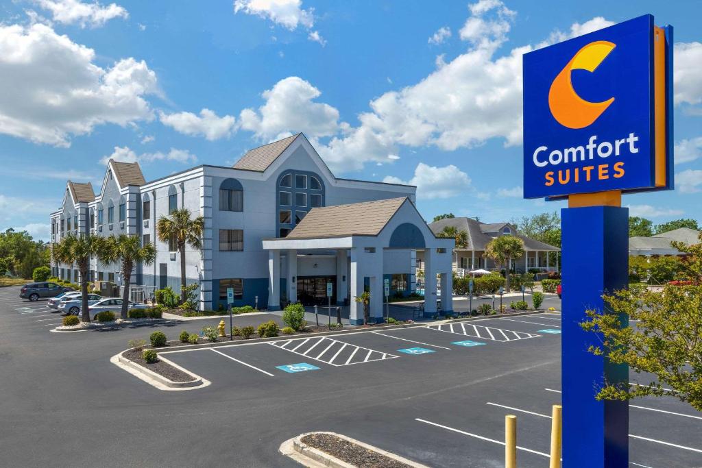 Comfort Suites Southport - Oak Island photo