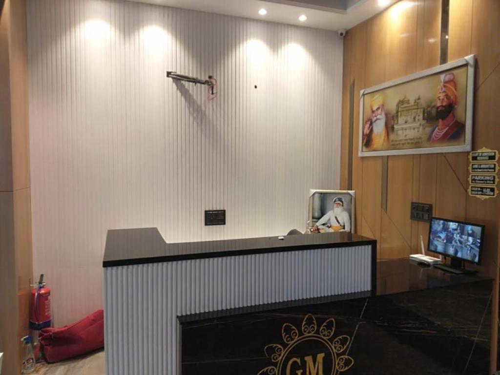Hotel Gurmehar Residency, Amritsar photo