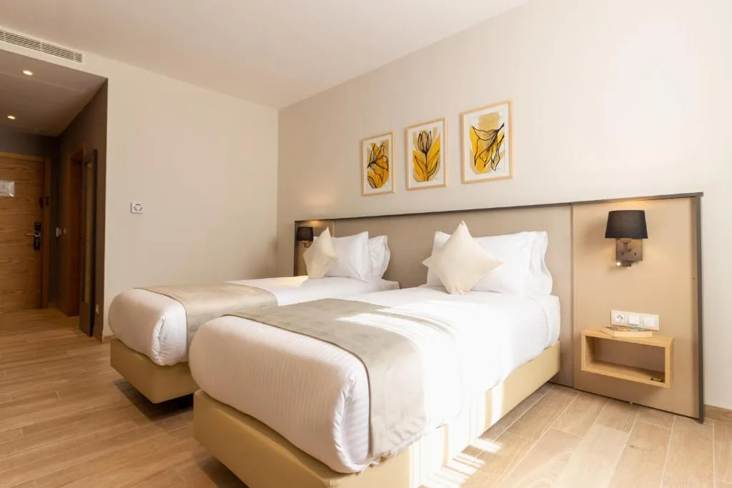 Golden Tulip Opera Alger, hotel in Alger