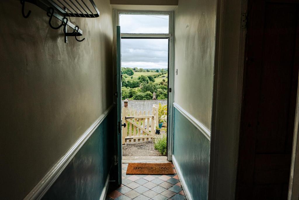 Painter's Cottage, Matlock photo 8