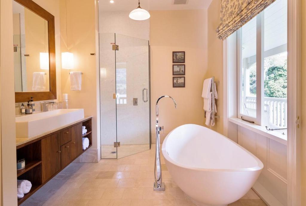 Annandale Coastal Farm Escape & Luxury Villa Collection photo