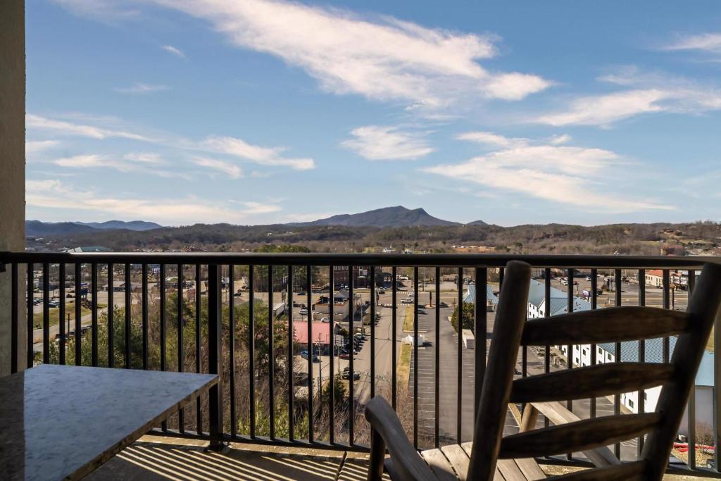 MVC - Unit 1601- Sweet Butterfly, Pigeon Forge