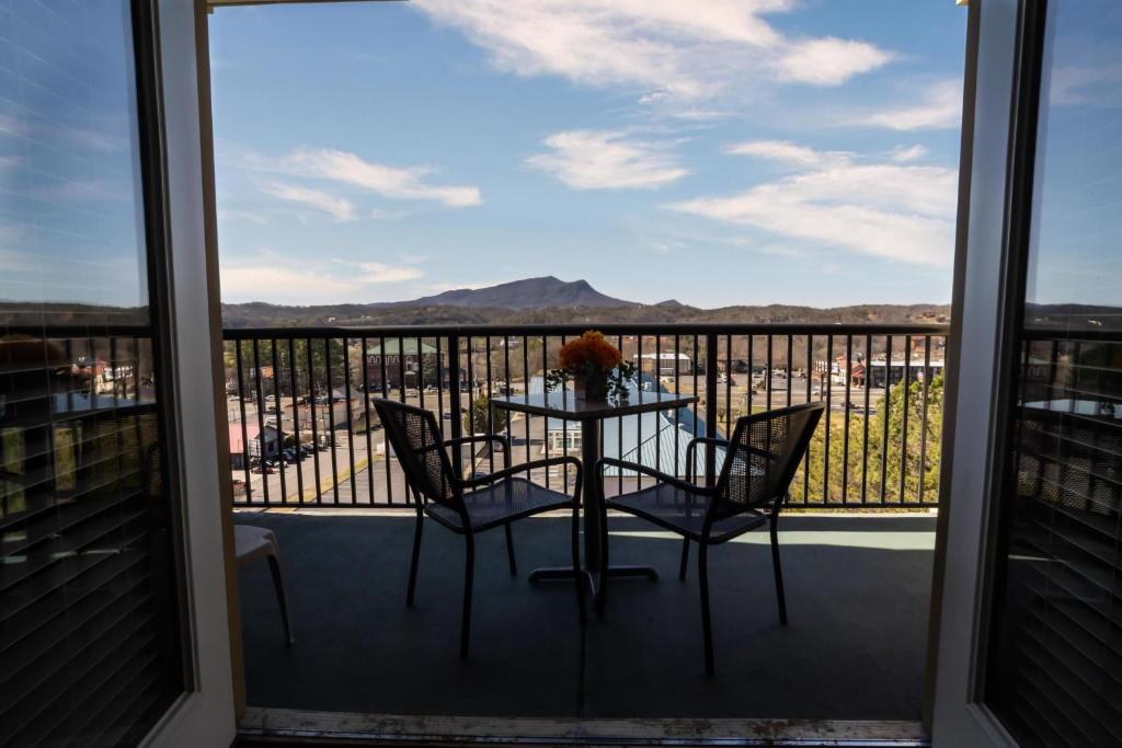 MVC - Unit 1405 - Bears Lair, Pigeon Forge