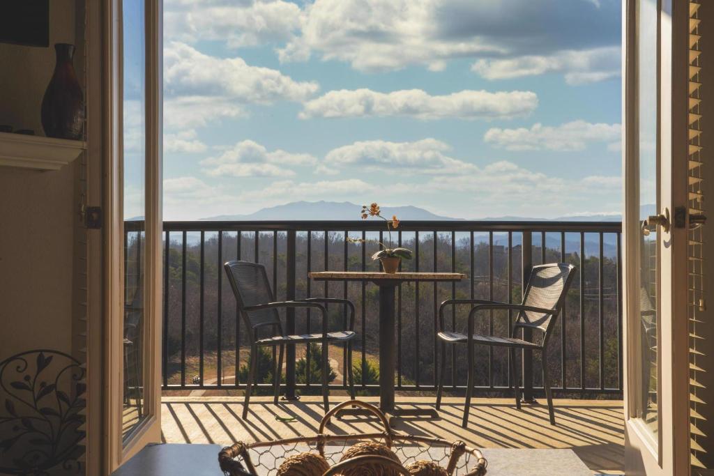 MVC - Unit 3706 - Sweet Berry Patch, Pigeon Forge