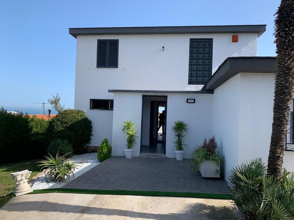 Chalet Jamaica 2 - 1