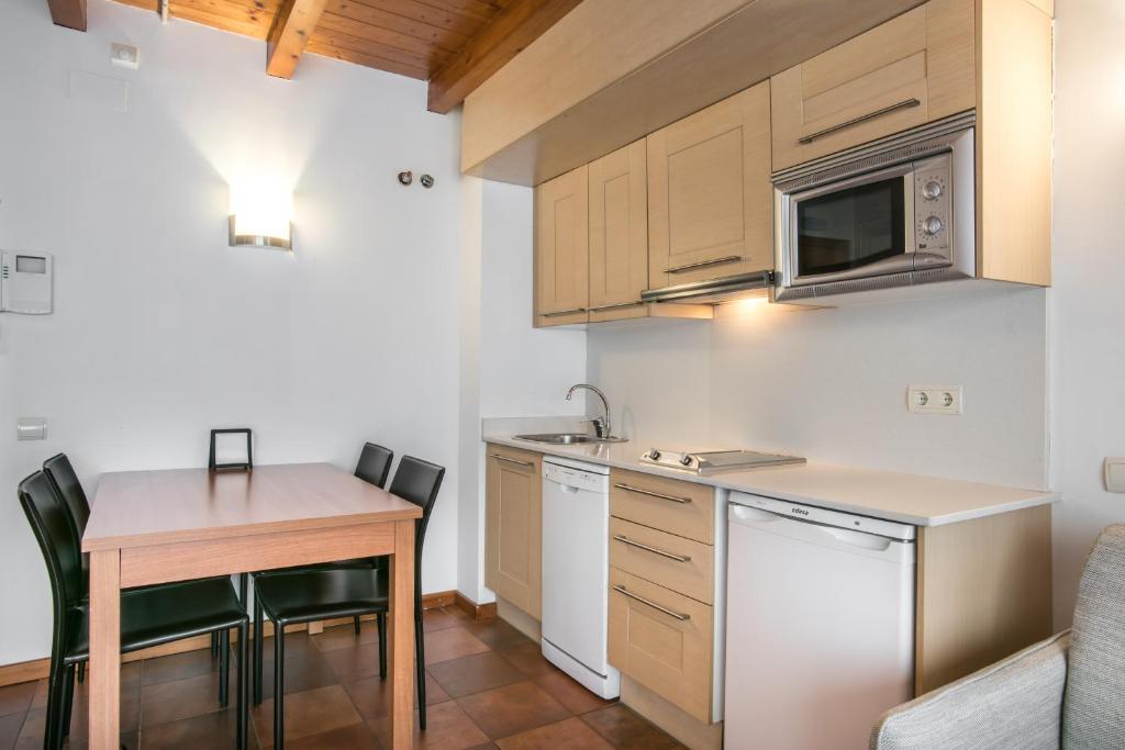 Apartamentos SNO Mont Romies Unhola photo