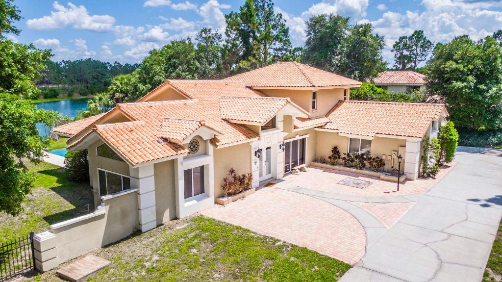 SWISS 65 - Lake Denise, Clermont