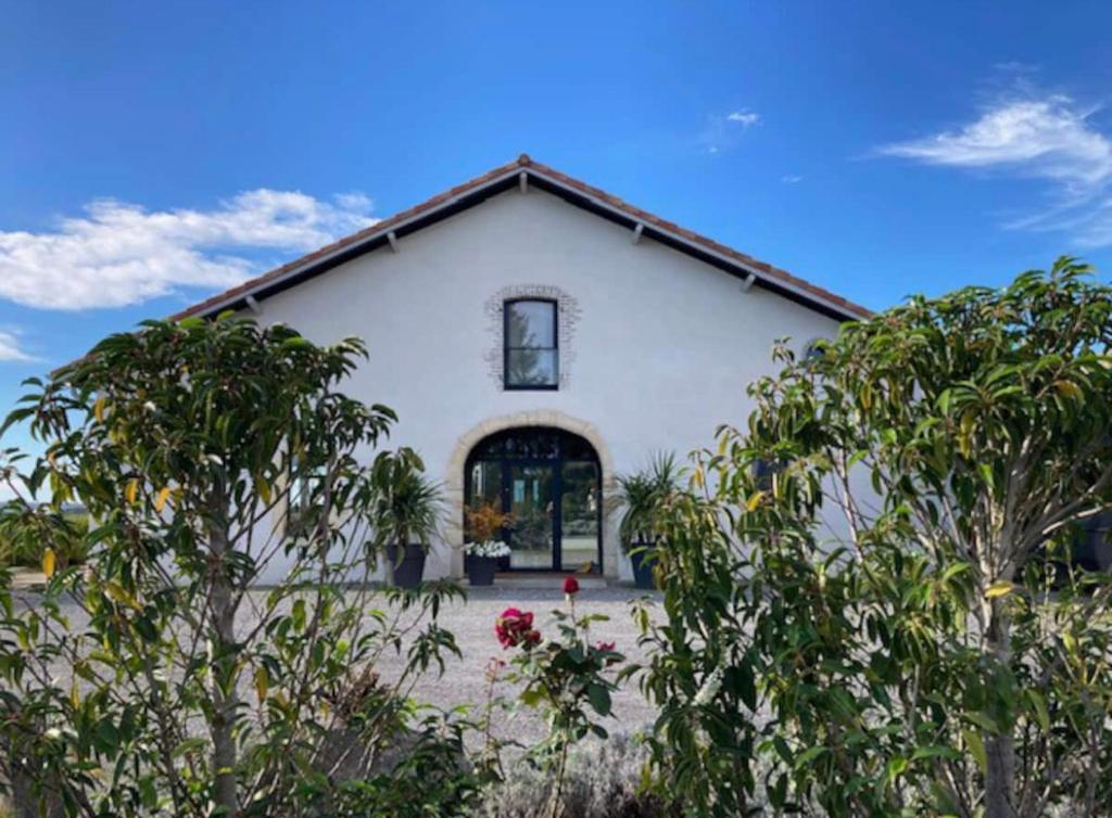 Poublade, Chambre chats 2pers avec piscine chauffée