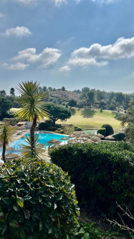 HAMEAU DES AMANDIERS VUE MER - PISCINE, GOLF et TENNIS PRIVE - 2