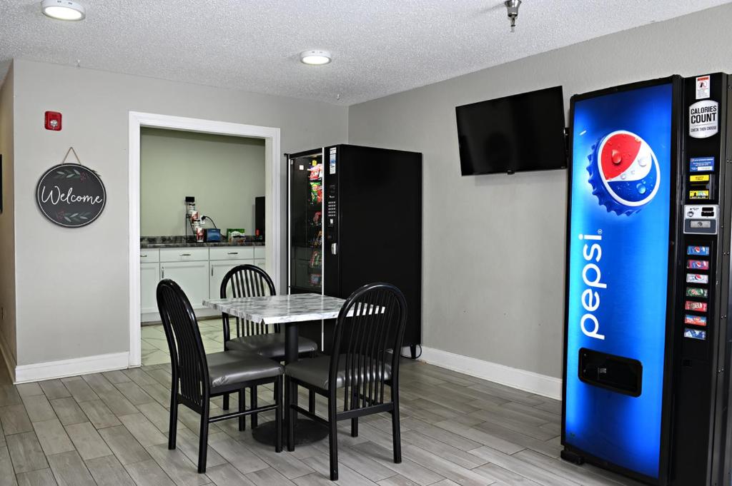 Hibbing Inn & Suites photo