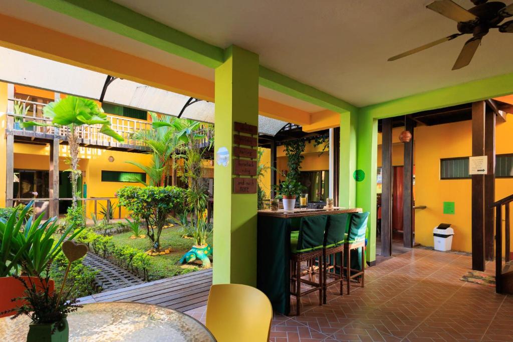 Facilities, Hotel Boutique La Casa de las Flores in Cahuita