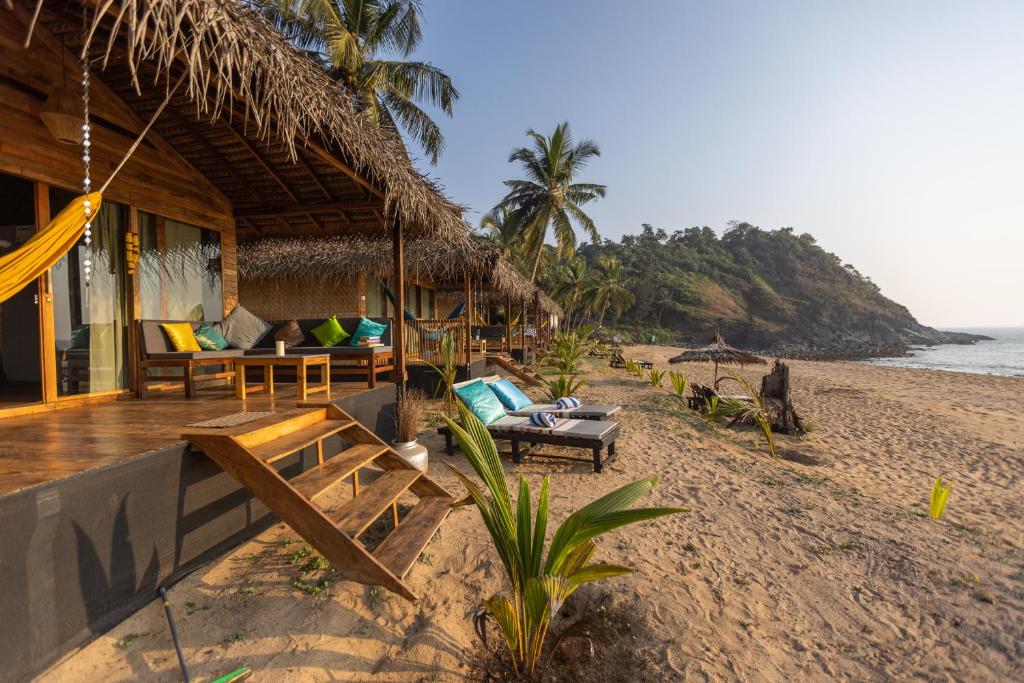 Bamboo Yoga Retreat — Hotel in Polem