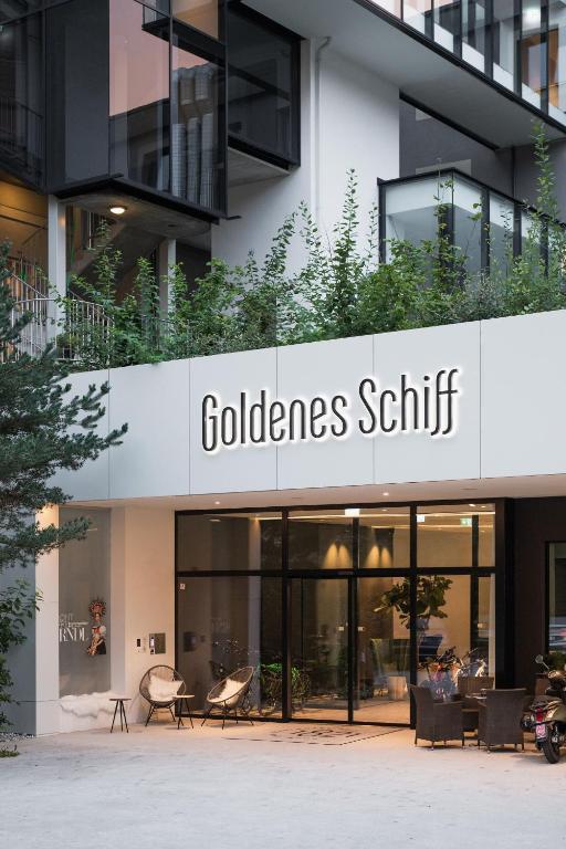Hotel Goldenes Schiff photo