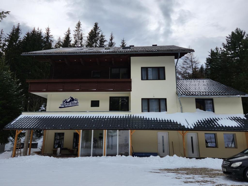 AlpenKlub Hotel - 5