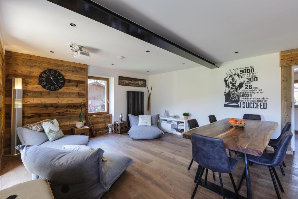 Chalet Benoit - Modern Chalet 8 Pax Free Parking Mountain View - By Cozee Rentals - 5