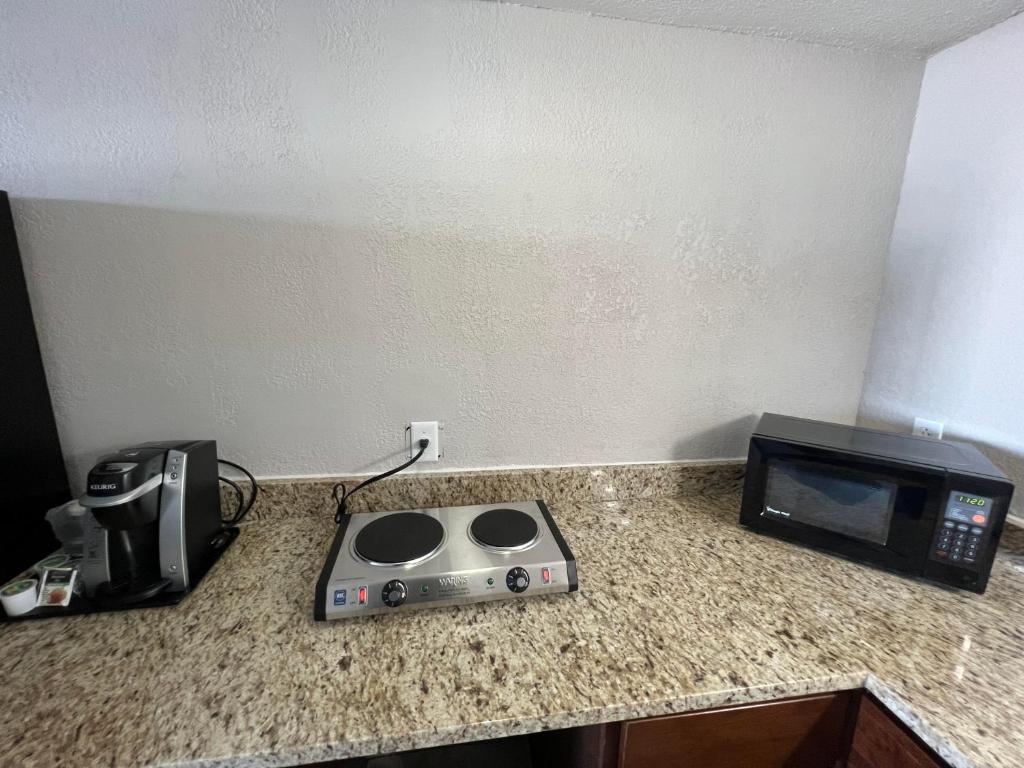 Country Inn & Suites by Radisson Mt. Pleasant-Racine West WI photo