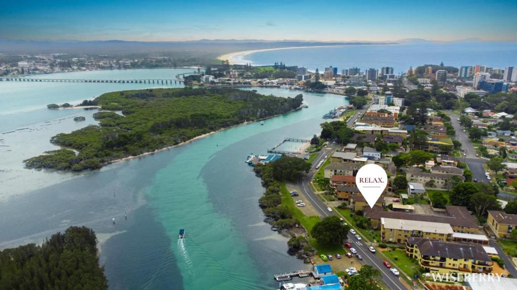 Wallis View 3, Forster