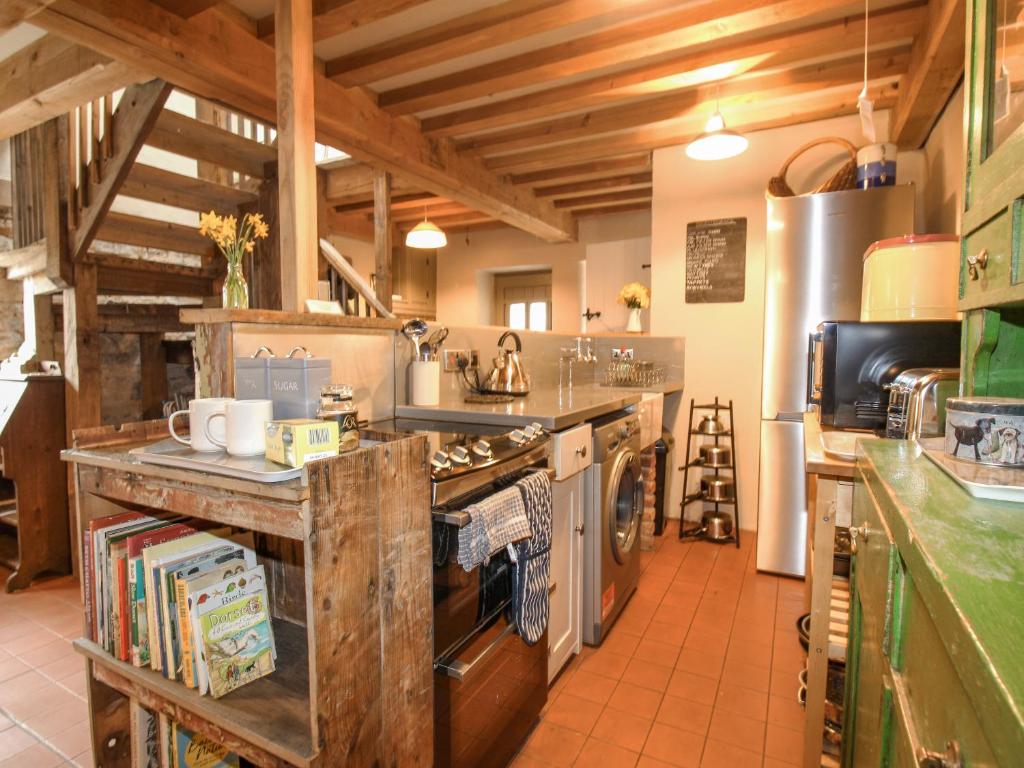 Way's Forge, Piddlehinton photo 6