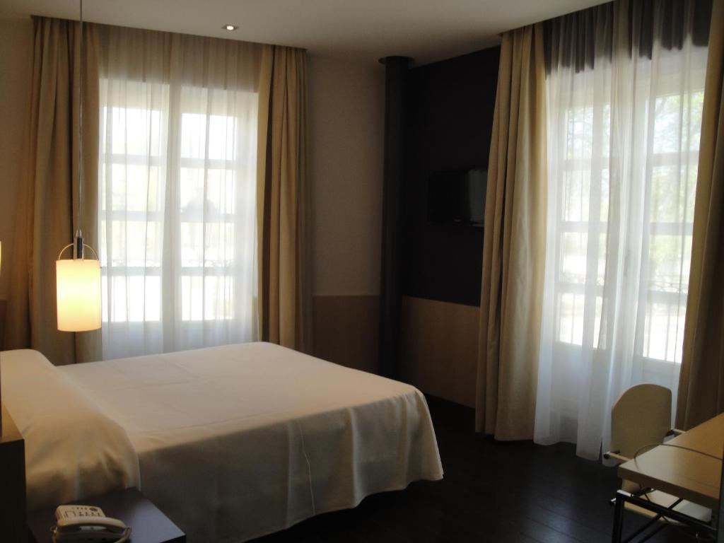 Hotel Vía Gótica - 3