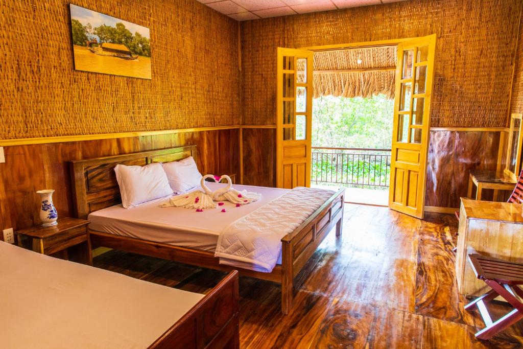 MEKONG NATURE LODGE
