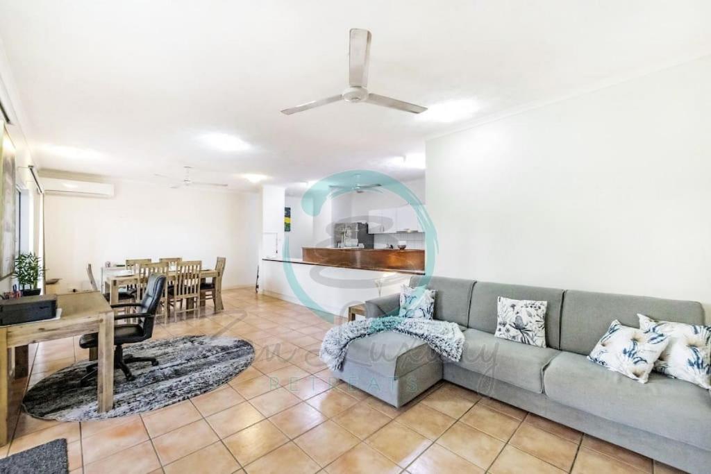 ZEN FORESHORE Cozy 2-BR, 2-BA Holiday Home + Pool — Hotel in Darwin