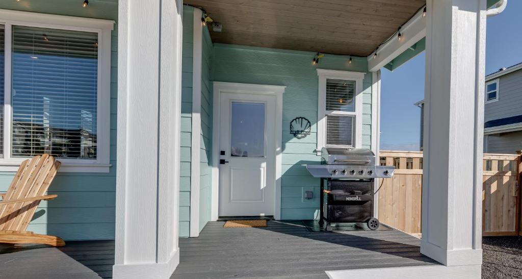 Clam A Lot, Ocean Shores