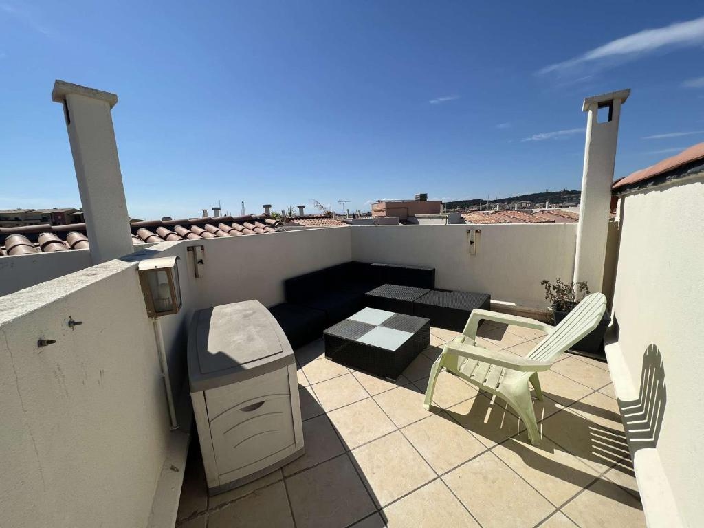 Studio Mezzanine avec Piscine, Clim, Parking et Lave-linge - Proche Plage - FR-1-702-50 - 1