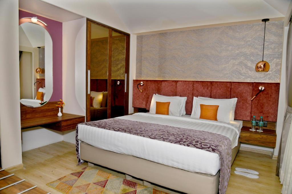 Golden Amoon Resort