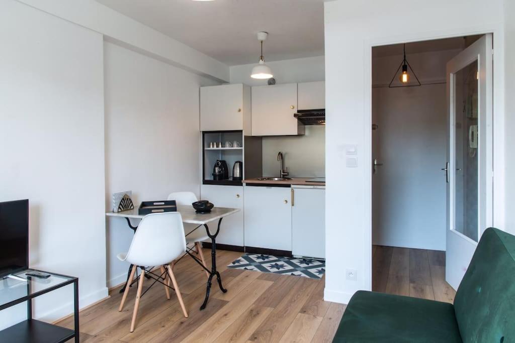 Appartement Élégant à 2 Pas de la Mer - 4