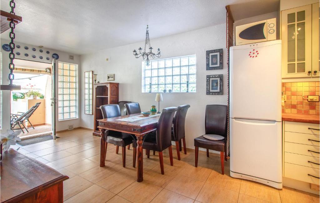 2 Bedroom Cozy Home In Orihuela - 5